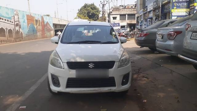 https://images10.gaadi.com/usedcar_image/3668876/original/04__VCC_1814520_94_1699167815.jpg?imwidth=6400