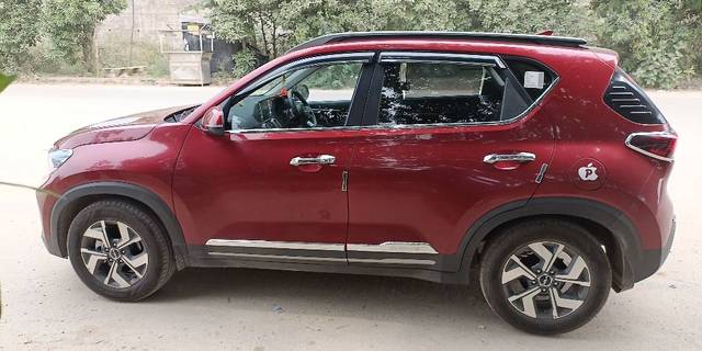 https://images10.gaadi.com/usedcar_image/3669024/original/05__VCC_IMG_1699166758366_1814796_95_1699167016.jpg?imwidth=6402