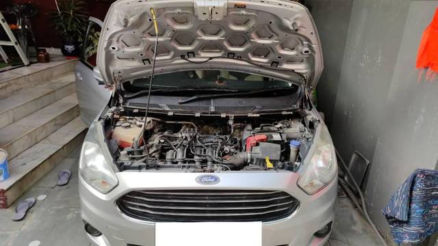 https://images10.gaadi.com/usedcar_image/3669042/original/processed_910c6d1e-87fd-4eb5-b963-cfa1d8c837e7.jpeg?imwidth=6402