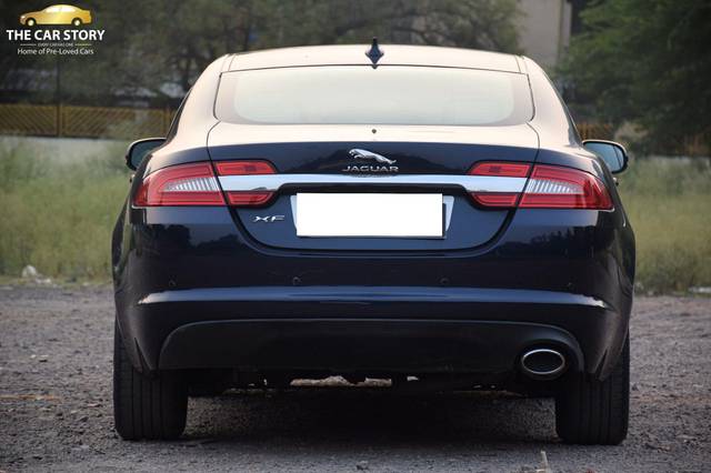 https://images10.gaadi.com/usedcar_image/3669066/original/processed_img2913881__used_car_2913881_1701857277.jpg?imwidth=6402