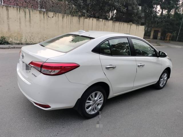 https://images10.gaadi.com/usedcar_image/3669125/original/processed_img2913913__used_car_2913913_1699785635.jpg?imwidth=6402