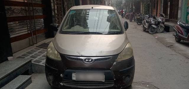 https://images10.gaadi.com/usedcar_image/3669335/original/05__VCC_1815014_94_1699188593.jpg?imwidth=6400
