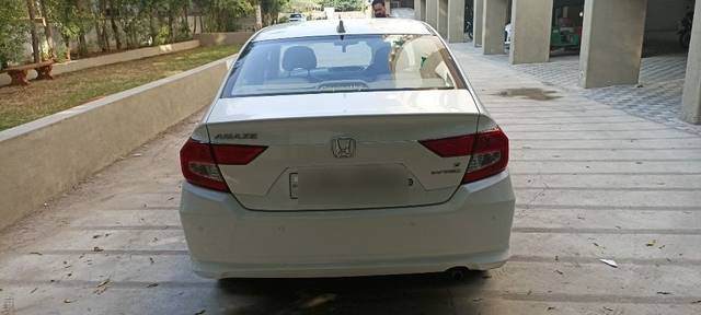https://images10.gaadi.com/usedcar_image/3669343/original/05__VCC_1814996_96_1699187921.jpg?imwidth=6402