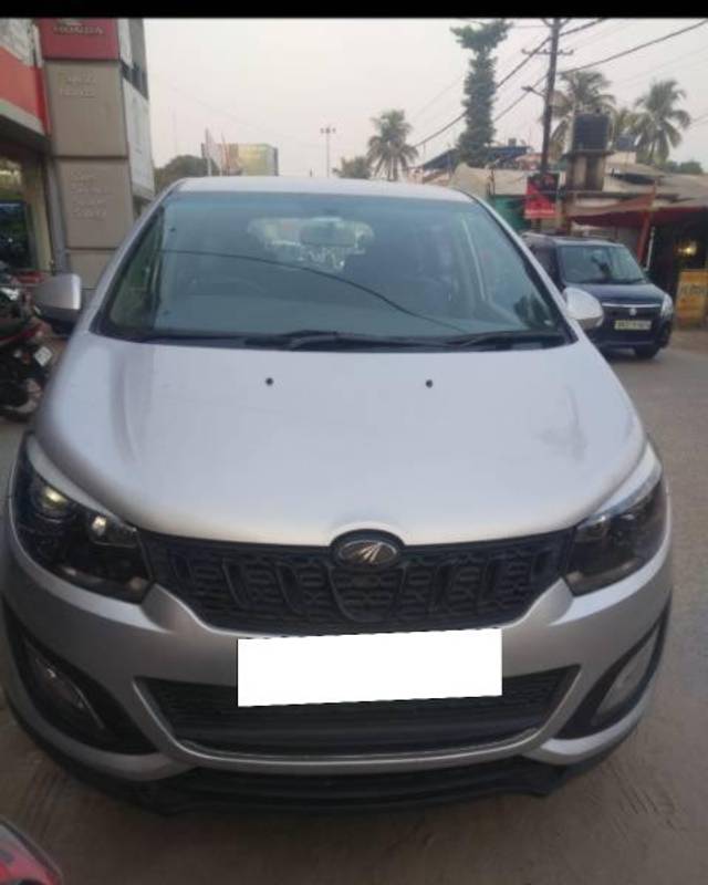 https://images10.gaadi.com/usedcar_image/3669509/original/processed_6ceb48b1-0b46-45c6-bcbd-4bcc1cf6c3d2.jpg?imwidth=6402