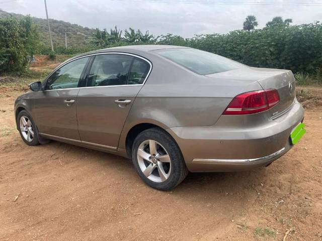 https://images10.gaadi.com/usedcar_image/3669597/original/processed_f529620a-ea2c-448d-8368-c0bec21591b9.jpg?imwidth=6402