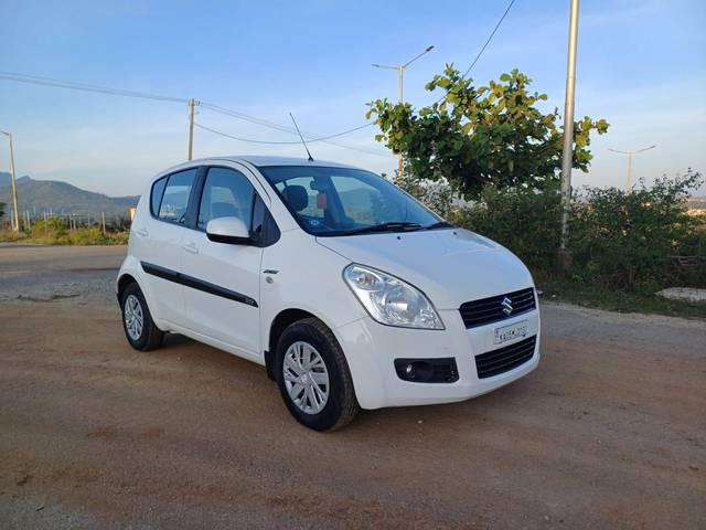 https://images10.gaadi.com/usedcar_image/3669655/original/processed_img2914059__used_car_2914059_1699845555.jpg?imwidth=6400