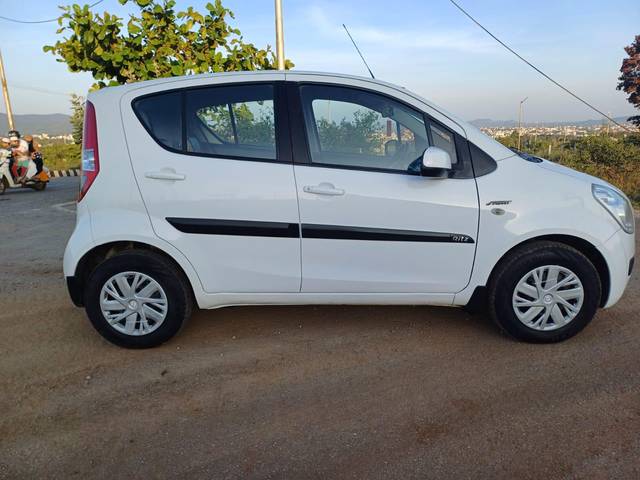 https://images10.gaadi.com/usedcar_image/3669655/original/processed_img2914059__used_car_2914059_1699845560.jpg?imwidth=6401