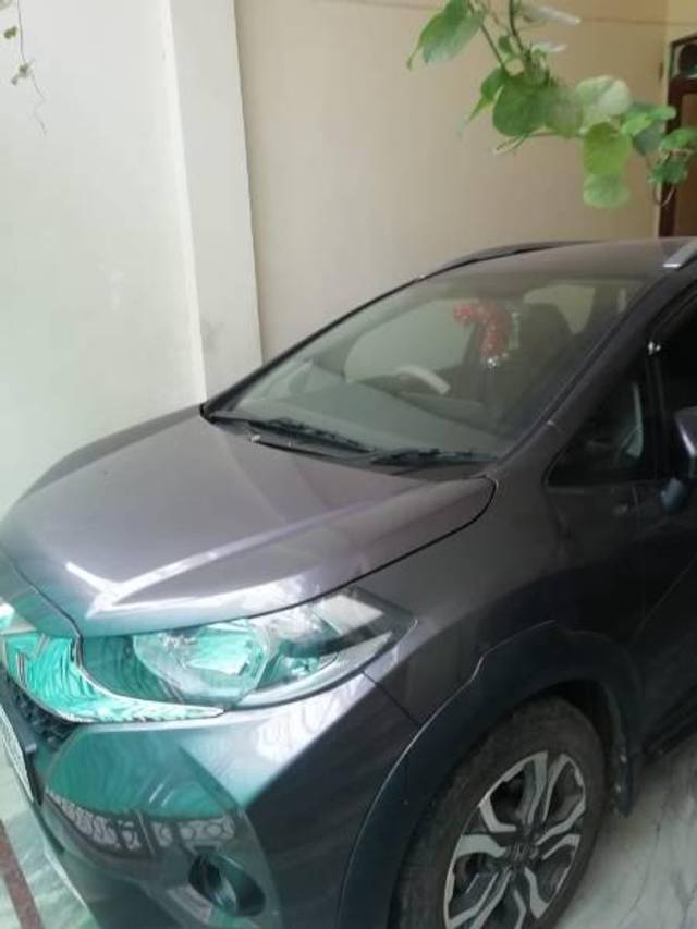 https://images10.gaadi.com/usedcar_image/3669674/original/processed_78bd9ebc-63d4-425f-8520-d79957b06cdf.jpg?imwidth=6401