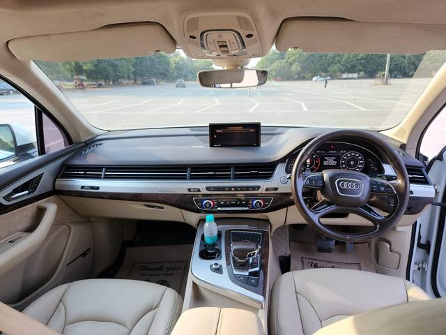 https://images10.gaadi.com/usedcar_image/3669689/original/img2914062__used_car_2914062_1699849148.jpg?imwidth=6402