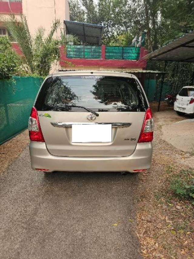 https://images10.gaadi.com/usedcar_image/3669702/original/processed_62df1eb5-cc92-4fa5-9ac2-f9d64e193756.jpg?imwidth=6400