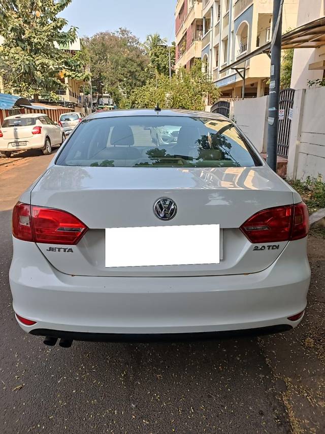 https://images10.gaadi.com/usedcar_image/3669709/original/processed_d408498f-f378-43a2-951a-906ad6e8290a.jpeg?imwidth=6401