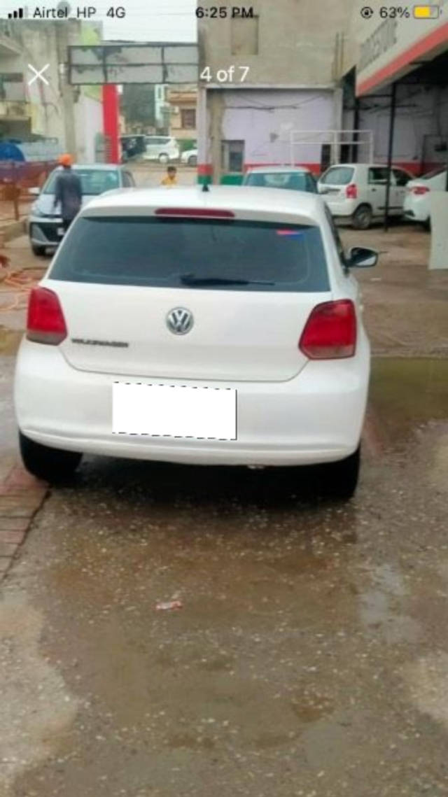 https://images10.gaadi.com/usedcar_image/3669846/original/processed_869dba6d-a111-486d-97b1-85256178a831.png?imwidth=6401