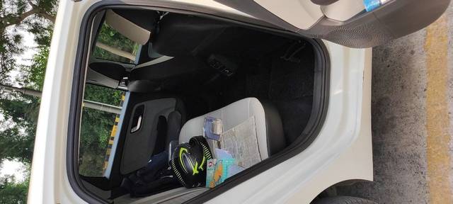 https://images10.gaadi.com/usedcar_image/3669951/original/06__VCC_IMG_1699249107031_1815165_123_1699249447.jpg?imwidth=6401