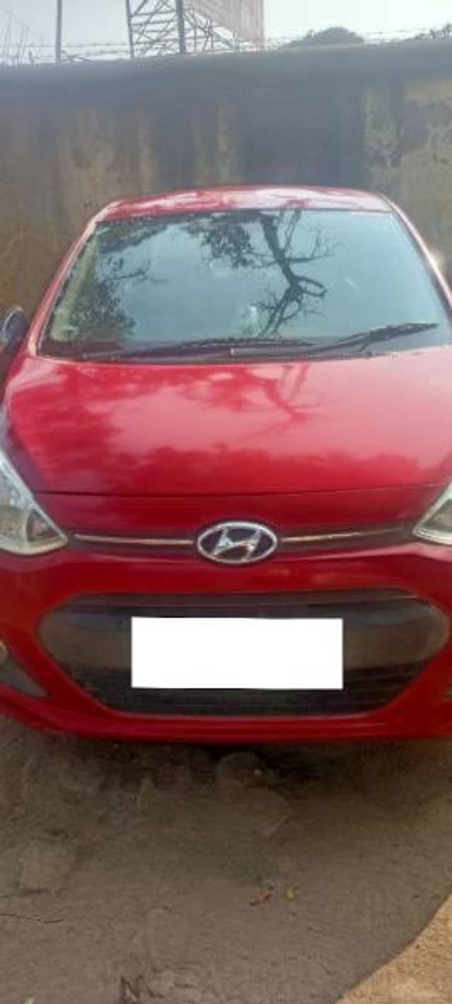 https://images10.gaadi.com/usedcar_image/3670022/original/processed_795e112e-ed0c-43e2-a661-5c73ed121753.jpg?imwidth=6402