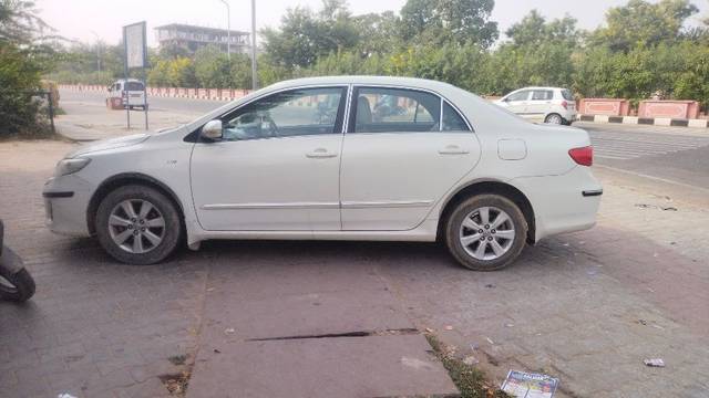https://images10.gaadi.com/usedcar_image/3670041/original/06__VCC_IMG_1699251484502_1815199_95_1699251740.jpg?imwidth=6402