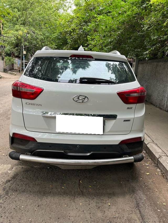 https://images10.gaadi.com/usedcar_image/3670138/original/processed_img2914198__used_car_2914198_1699867881.jpg?imwidth=6401