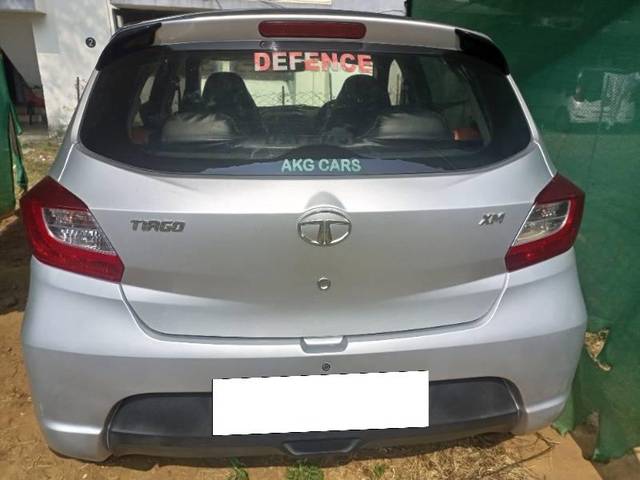 https://images10.gaadi.com/usedcar_image/3670146/original/processed_d7ed6e3b-6372-4954-82a2-9263bf9b0331.jpg?imwidth=6402