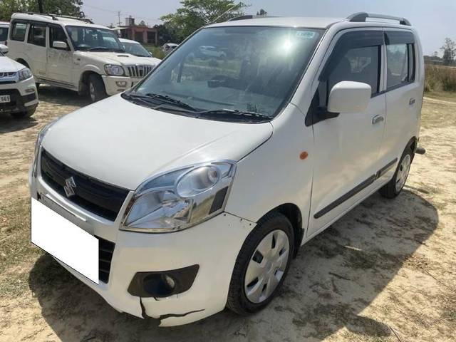 https://images10.gaadi.com/usedcar_image/3670213/original/processed_94461d74-b16a-459c-9809-458bb32912b2.jpg?imwidth=6402