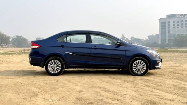https://images10.gaadi.com/usedcar_image/3670278/original/img2914243__used_car_2914243_1700464944.jpg?imwidth=6401