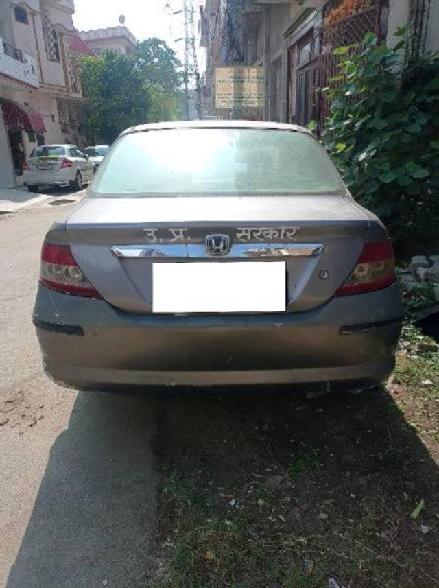 https://images10.gaadi.com/usedcar_image/3670399/original/processed_81bc5581-1ce7-4c90-8f11-9412afd24304.jpg?imwidth=6401