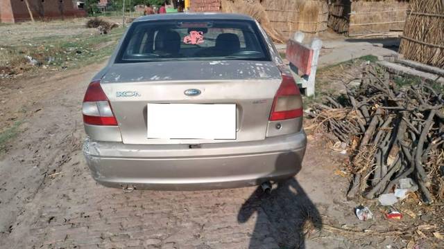 https://images10.gaadi.com/usedcar_image/3670426/original/processed_5cce17e1-808f-4653-8032-4a6a7f781613.jpg?imwidth=6401