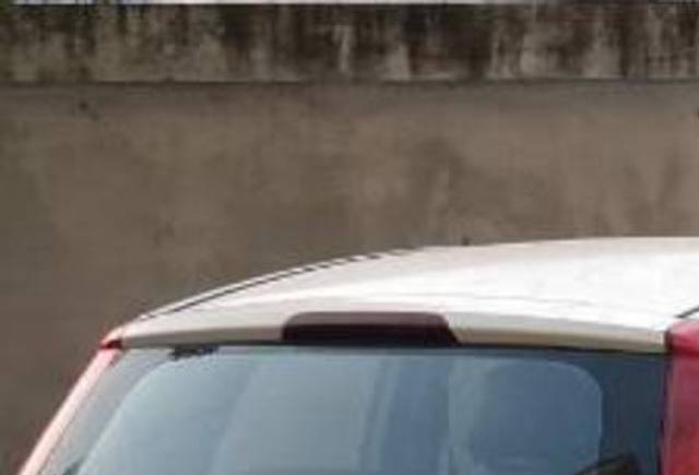 https://images10.gaadi.com/usedcar_image/3670449/original/processed_a9b7918d-d894-48b4-a2db-80be1809fce8.jpg?imwidth=6400