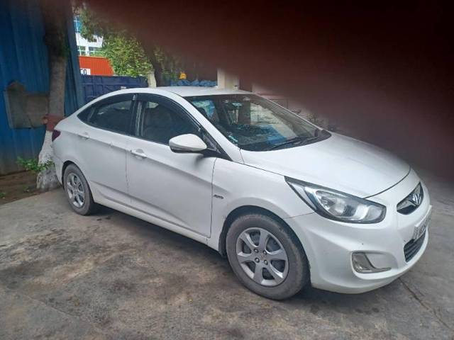 https://images10.gaadi.com/usedcar_image/3670962/original/processed_ade4f4cc-15cf-495d-92ef-f98592ca1c17.jpg?imwidth=6400