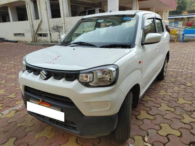 https://images10.gaadi.com/usedcar_image/3671121/original/processed_c2d26d84-d2a5-425a-870c-8f1ae9916815.jpg?imwidth=6400