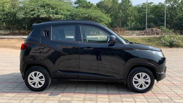https://images10.gaadi.com/usedcar_image/3671137/original/processed_img2914446__used_car_2914446_1699941630.jpg?imwidth=6401