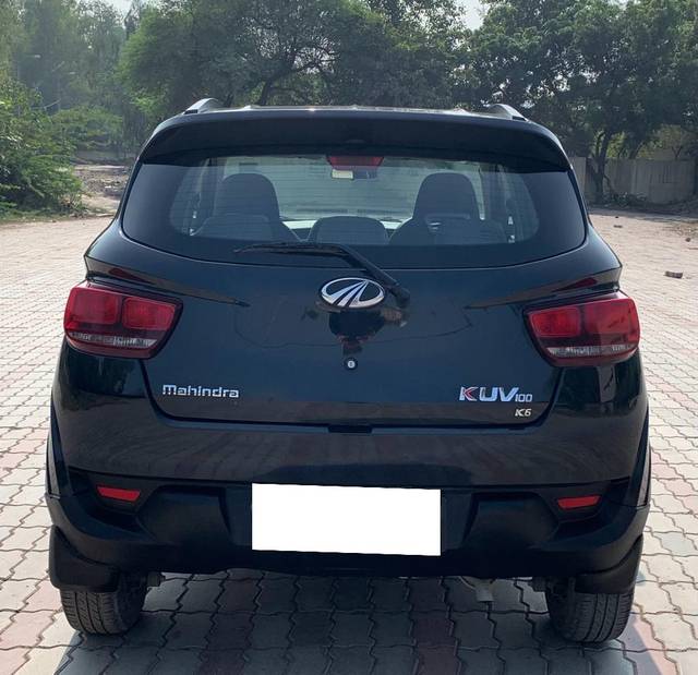 https://images10.gaadi.com/usedcar_image/3671137/original/processed_img2914446__used_car_2914446_1699941633.jpg?imwidth=6402