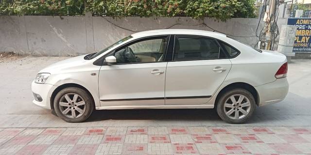 https://images10.gaadi.com/usedcar_image/3671215/original/07__VCC_IMG_1699334132799_1815853_95_1699334190.jpg?imwidth=6401