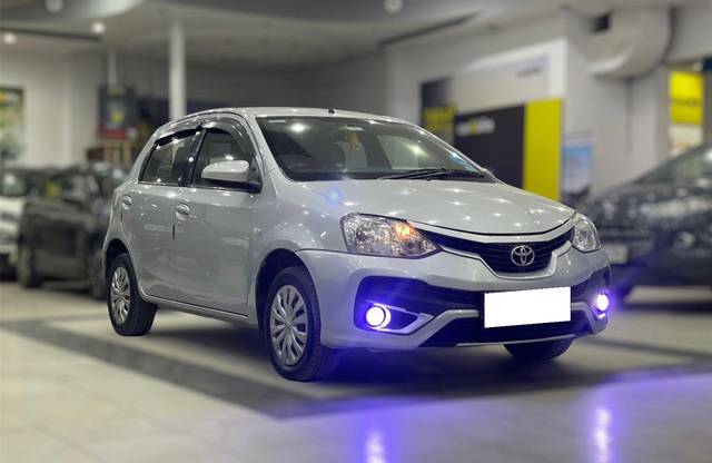 https://images10.gaadi.com/usedcar_image/3671289/original/processed_img2914508__used_car_2914508_1699946277.jpg?imwidth=6400