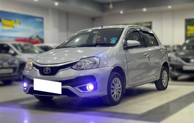 https://images10.gaadi.com/usedcar_image/3671289/original/processed_img2914508__used_car_2914508_1699946279.jpg?imwidth=6402