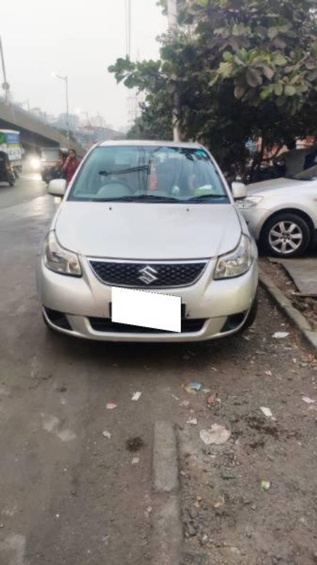 https://images10.gaadi.com/usedcar_image/3671314/original/processed_879e34fc-7733-4425-93bd-71e336047d2d.jpg?imwidth=6402