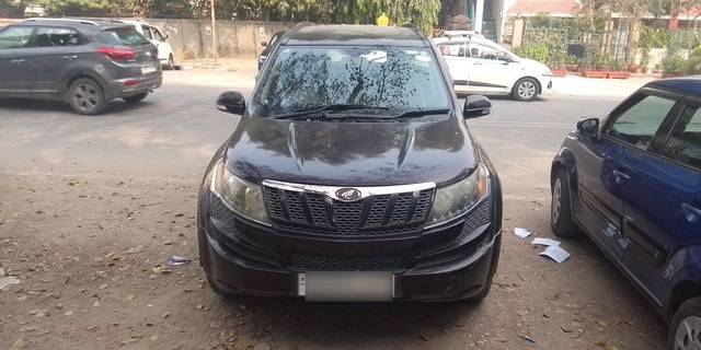 https://images10.gaadi.com/usedcar_image/3671327/original/07__VCC_1815885_94_1699338502.jpg?imwidth=6401