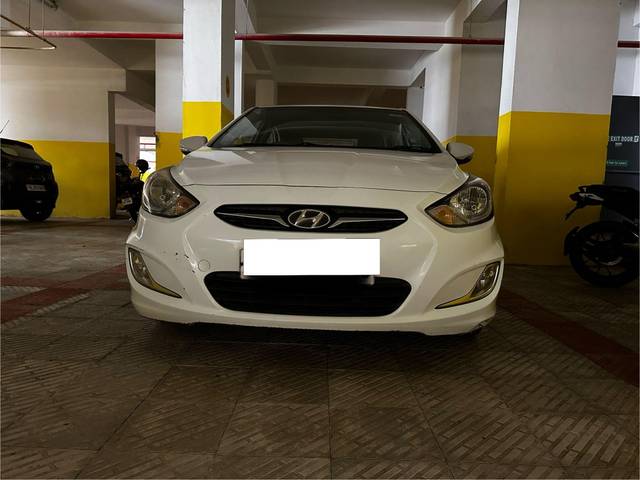 https://images10.gaadi.com/usedcar_image/3671341/original/processed_4276007d-ccde-4c67-91ce-fcf166c9487e.jpg?imwidth=6402