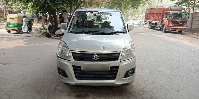 https://images10.gaadi.com/usedcar_image/3671431/original/07__VCC_1816051_94_1699343310.jpg?imwidth=6400