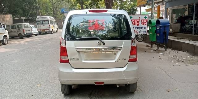 https://images10.gaadi.com/usedcar_image/3671431/original/07__VCC_1816051_96_1699343387.jpg?imwidth=6402