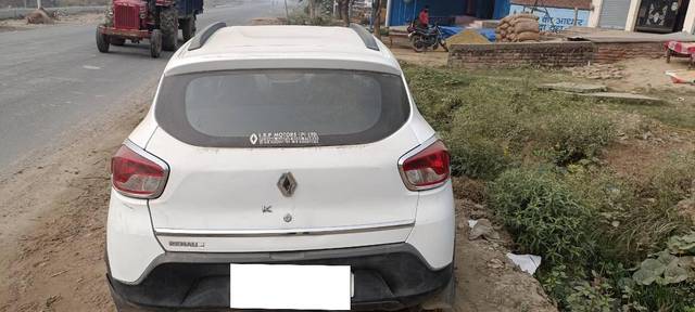 https://images10.gaadi.com/usedcar_image/3671462/original/processed_ea538b36-04cf-4c20-872a-7216f16fc850.jpg?imwidth=6402