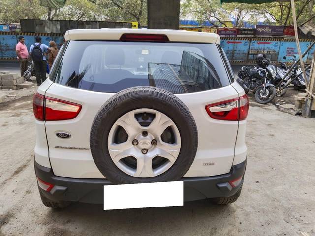 https://images10.gaadi.com/usedcar_image/3671482/original/processed_img2914595__used_car_2914595_1699952140.jpg?imwidth=6402