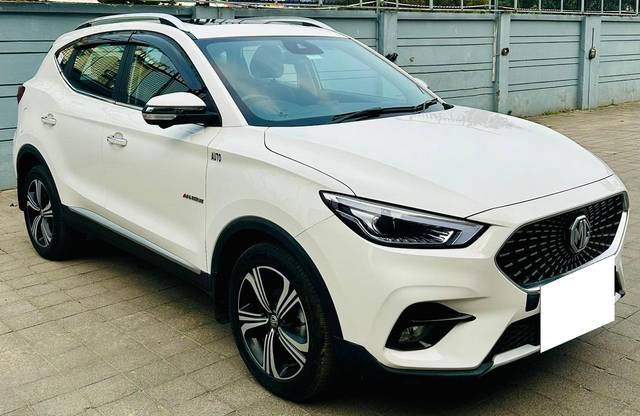 https://images10.gaadi.com/usedcar_image/3671596/original/processed_img2914655__used_car_2914655_1699955111.jpg?imwidth=6400