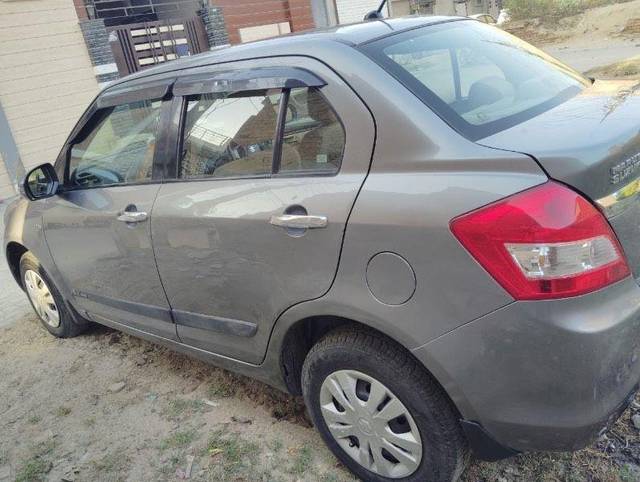 https://images10.gaadi.com/usedcar_image/3671633/original/processed_61ed5dc3-26dd-416b-ac8d-b81e4987b6c8.jpeg?imwidth=6402