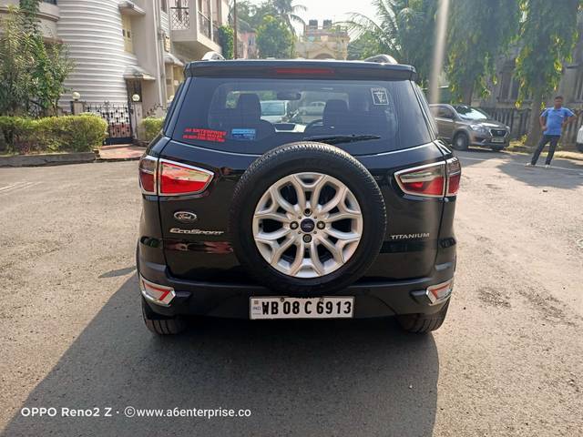https://images10.gaadi.com/usedcar_image/3671638/original/processed_img2914673__usedcar_img20231101130053_113111699956344_1699956361.jpg?imwidth=6402