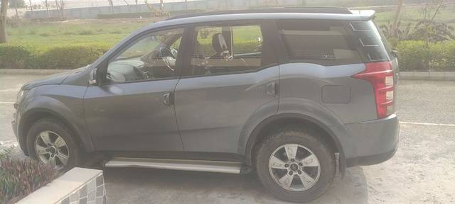 https://images10.gaadi.com/usedcar_image/3671672/original/07__VCC_IMG_1699344880507_1816137_95_1699345227.jpg?imwidth=6401