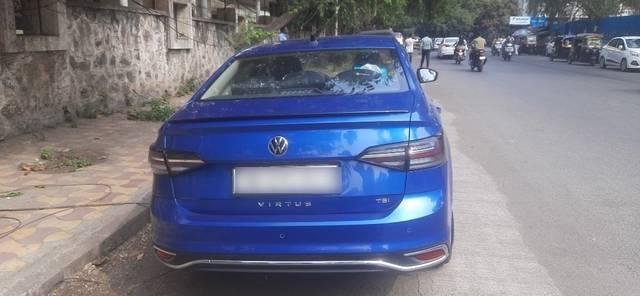 https://images10.gaadi.com/usedcar_image/3671674/original/07__VCC_1816151_96_1699350308.jpg?imwidth=6402