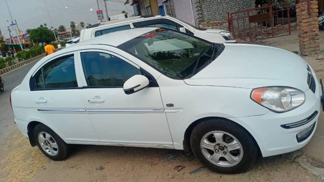 https://images10.gaadi.com/usedcar_image/3671712/original/processed_adc25c72-1953-4cb3-8dbd-c067f31bc2ba.jpg?imwidth=6400