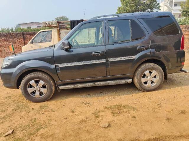 https://images10.gaadi.com/usedcar_image/3671716/original/processed_d911f0a2-3bdf-4e26-8f34-ec20807e8f67.jpg?imwidth=6401