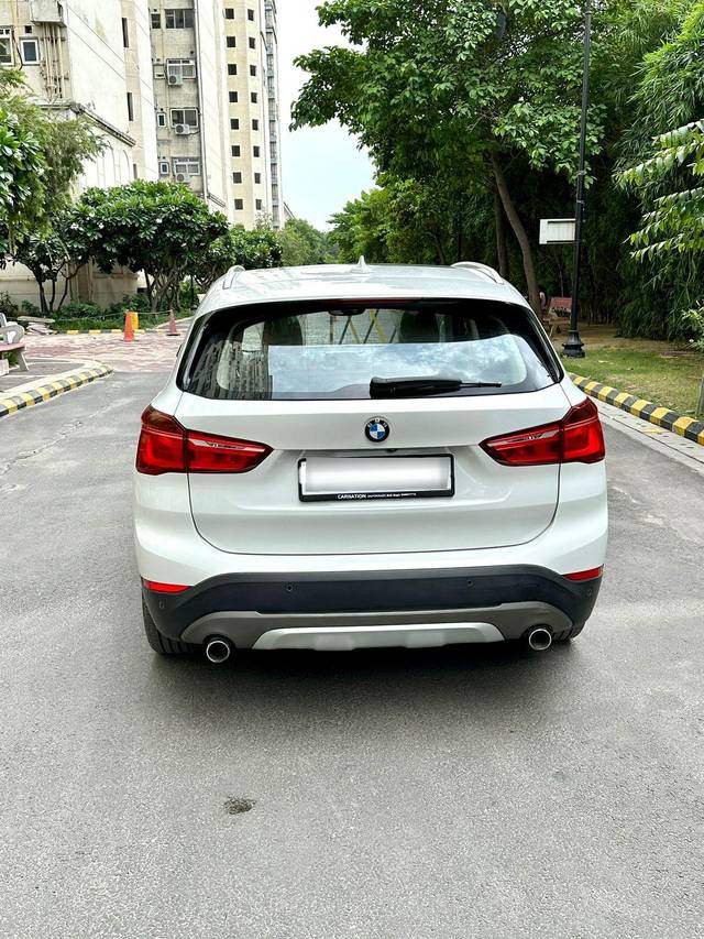 https://images10.gaadi.com/usedcar_image/3671742/original/processed_img2914712__used_car_2914712_1699960140.jpg?imwidth=6402