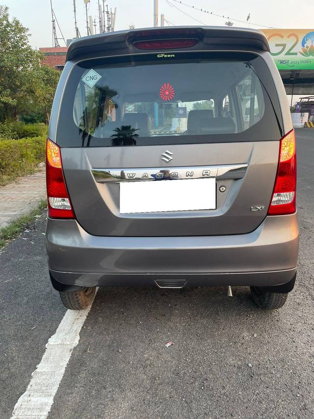 https://images10.gaadi.com/usedcar_image/3671834/original/processed_img2914743__used_car_2914743_1699962994.jpg?imwidth=6402