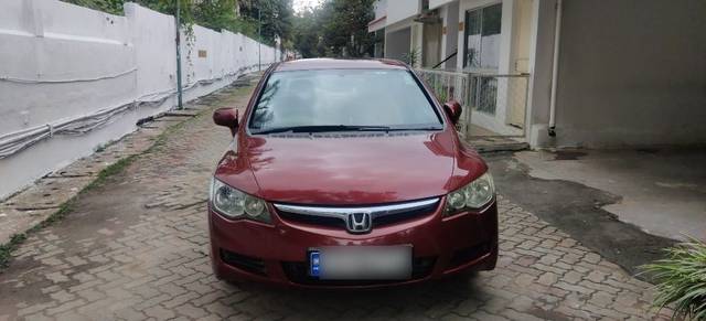 https://images10.gaadi.com/usedcar_image/3671899/original/07__VCC_1816285_94_1699359558.jpg?imwidth=6400